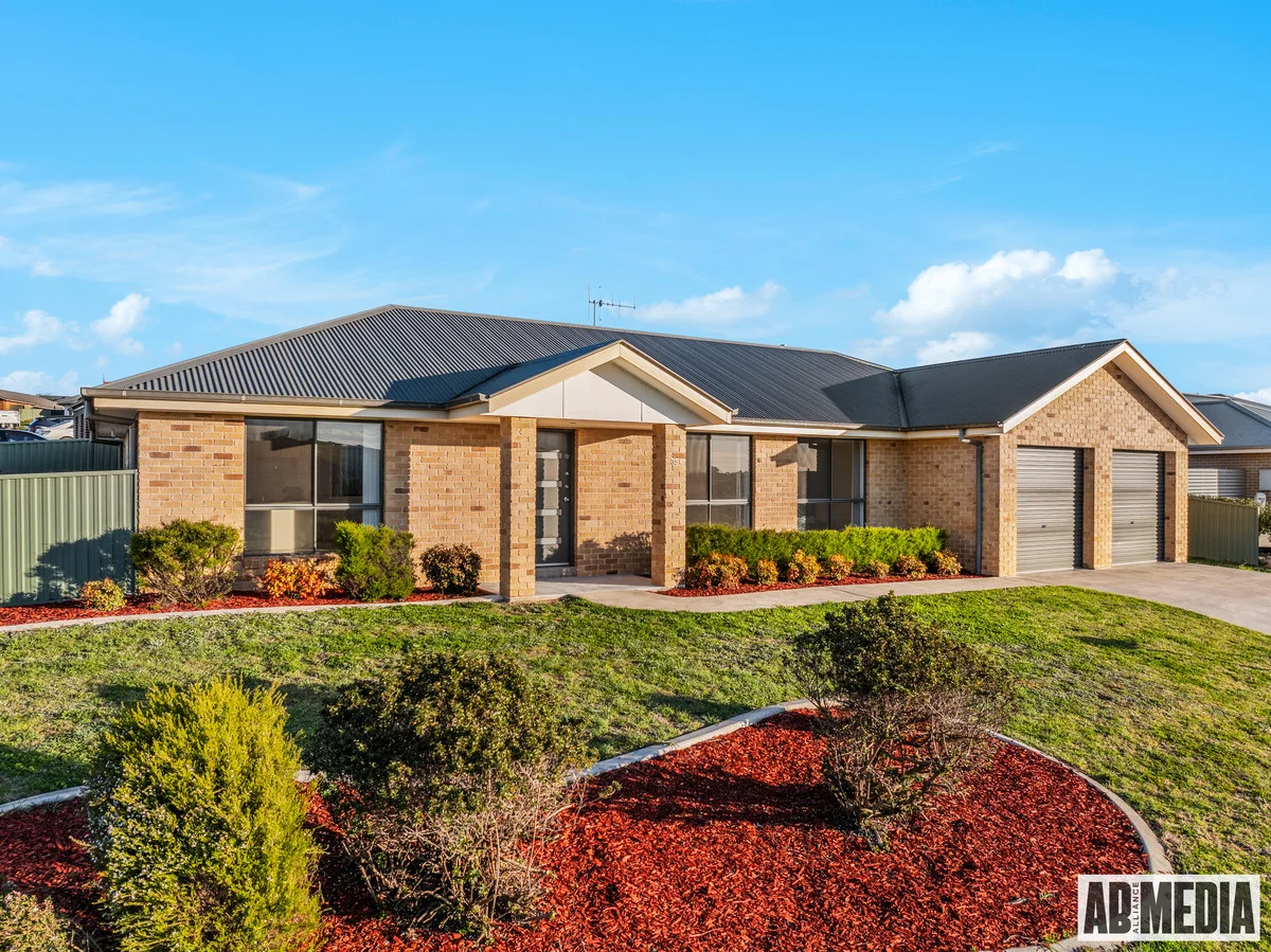 35 Emerald Drive, Kelso NSW 2795