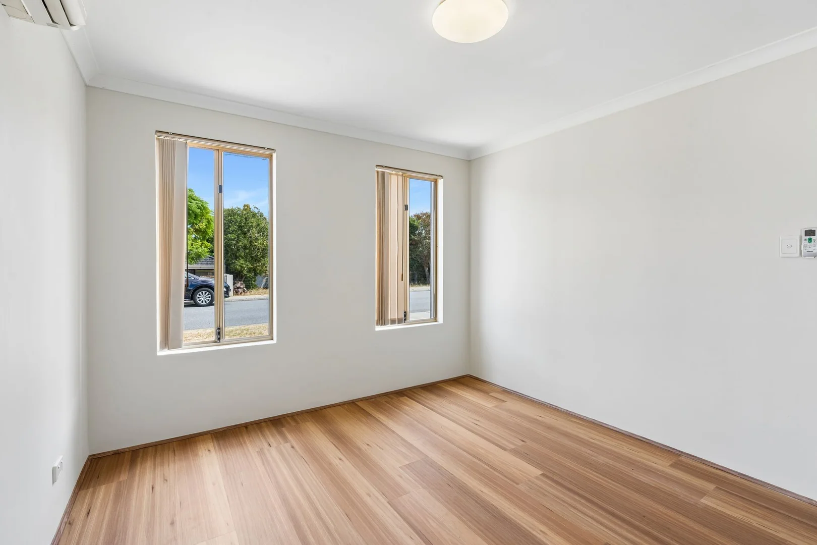 Unit 10/93 Owtram Rd, Armadale WA 6112 photo 4