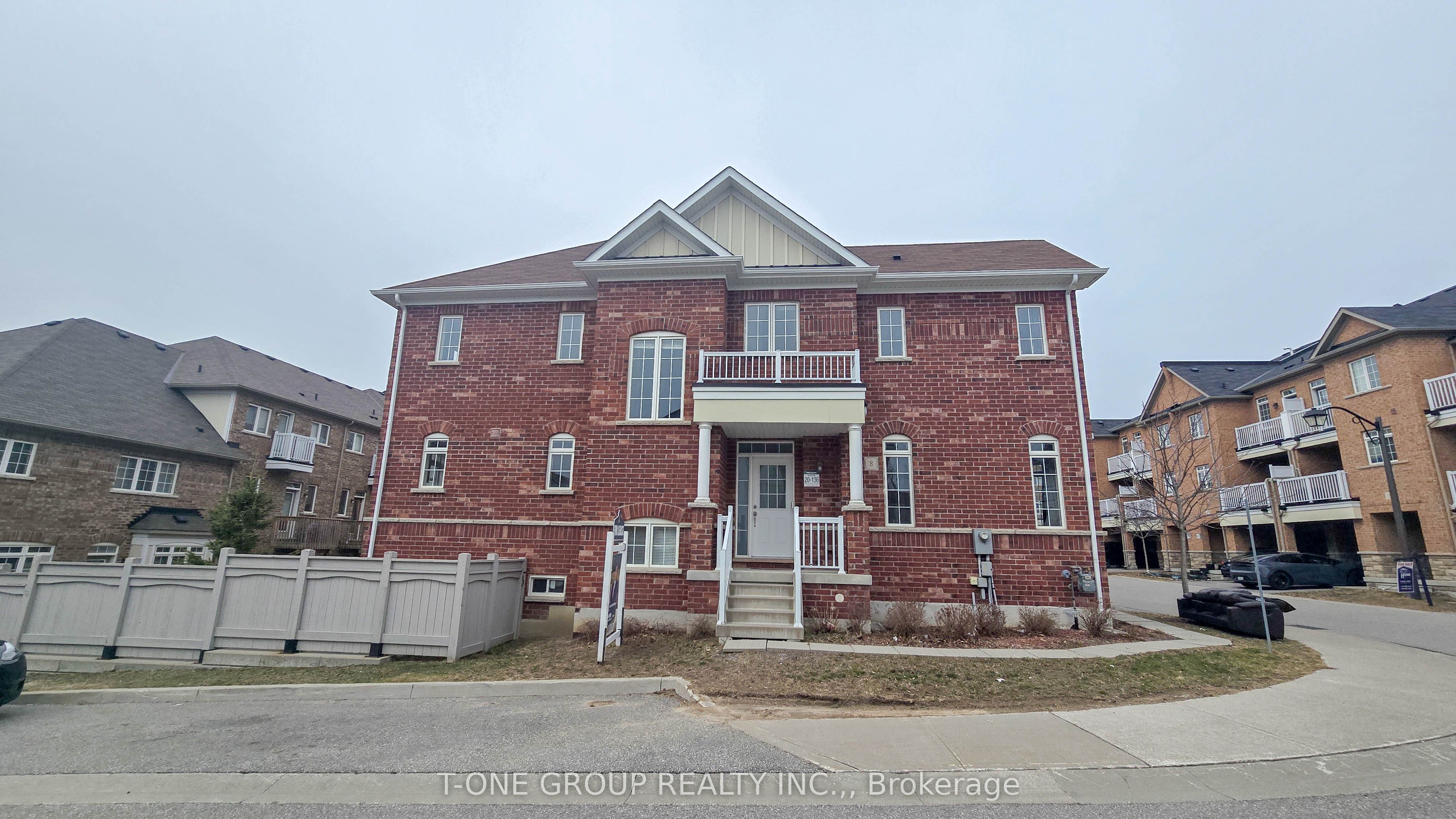 8 Larry Grove Way, Markham, ON, L6E 0T6