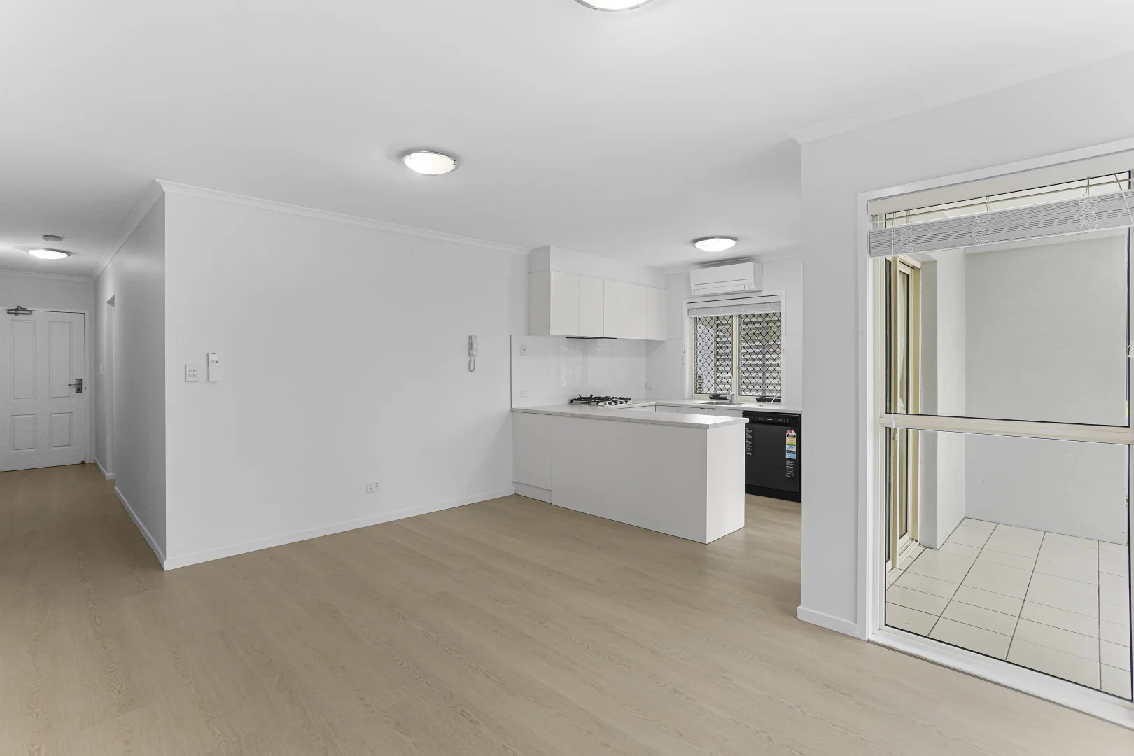 Additional image 3 of 6/75 Riding Road, Hawthorne QLD 4171
