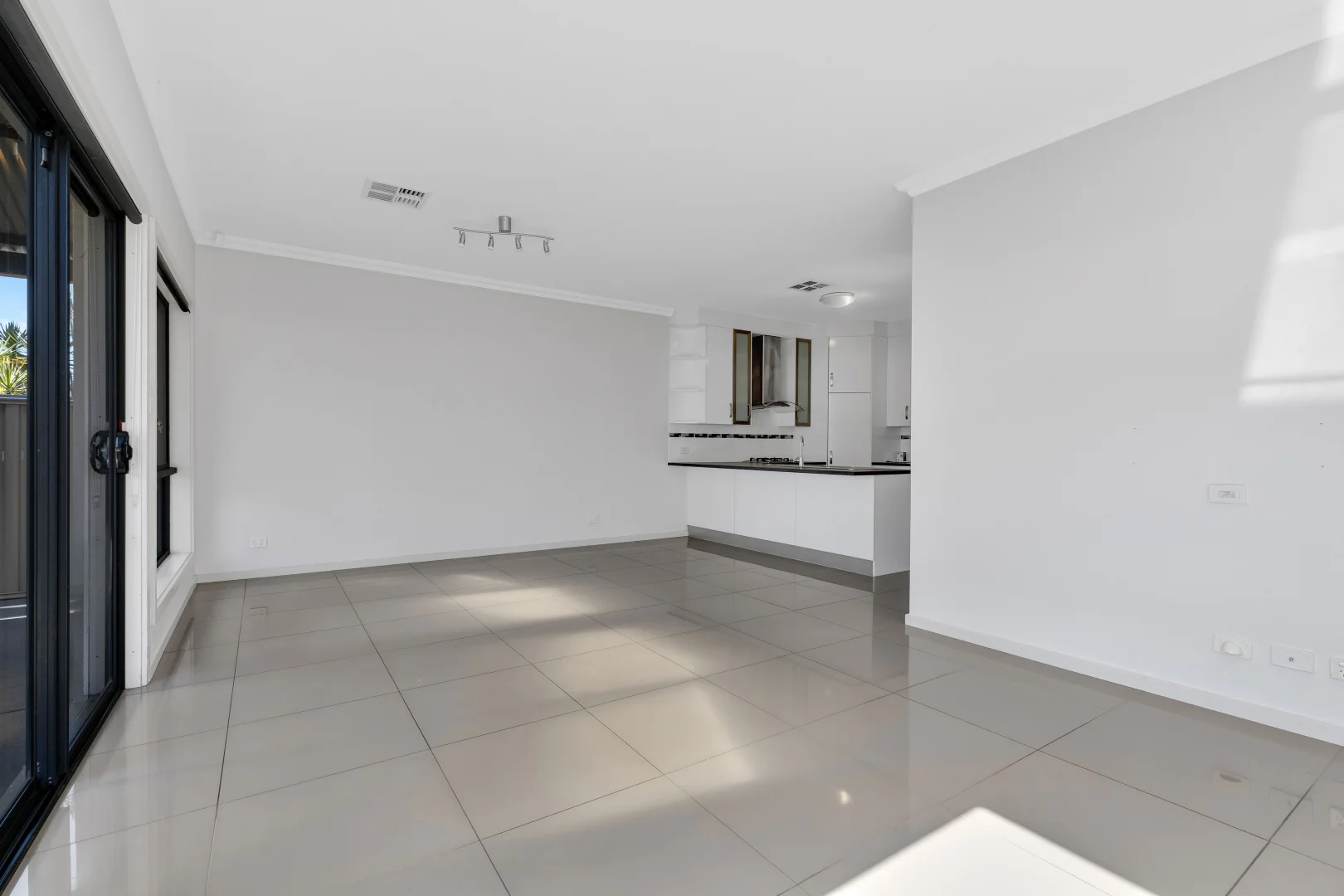 9 Louis Crescent, Newton SA 5074 photo 5
