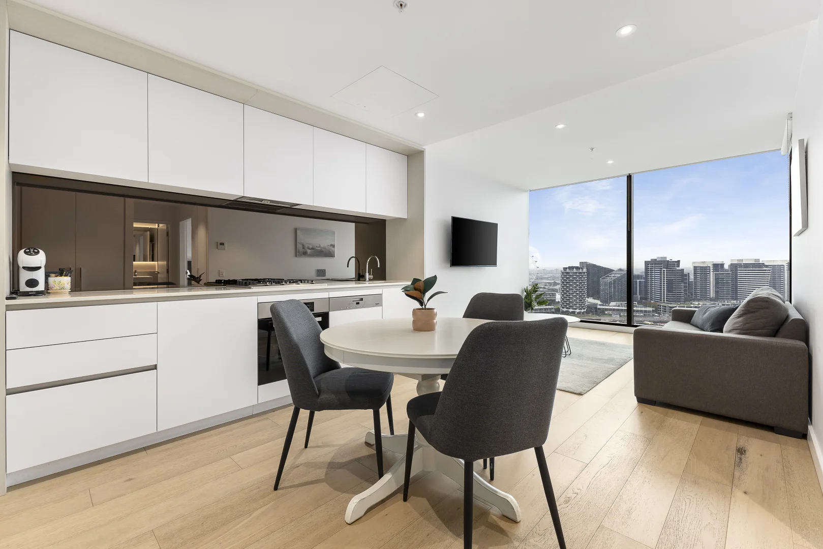 Additional image 4 of 2105/915-941 Collins Street, Docklands VIC 3008