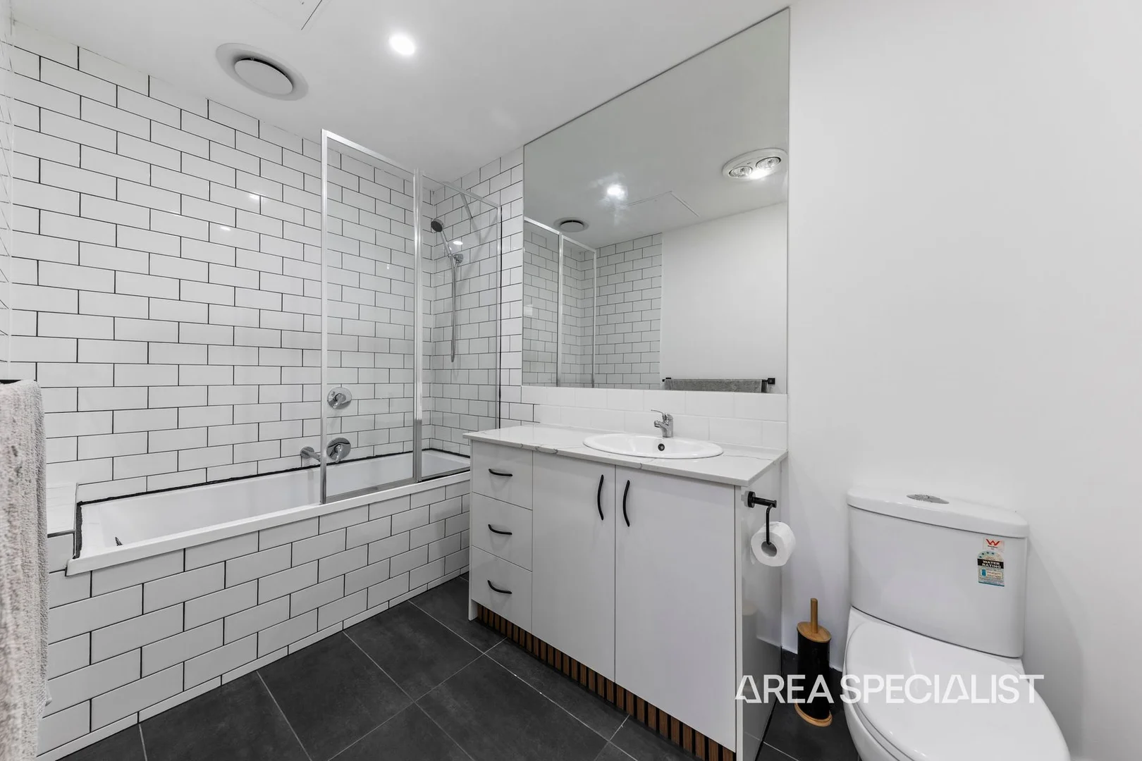 Additional image 4 of 2/17 Cameron Way, Pakenham VIC 3810