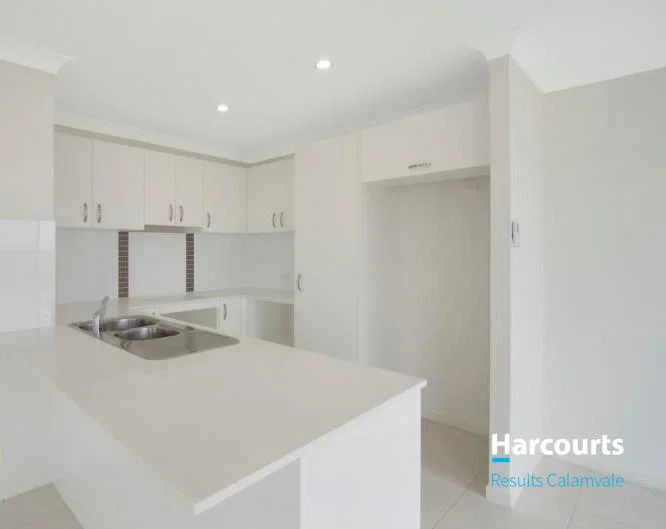 Additional image 3 of 16 Mount Barney Cr, Park Ridge QLD 4125