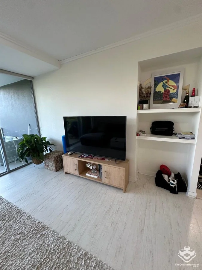 Additional image 5 of ID:21172651/33 T E Peters Drive, Broadbeach QLD 4218
