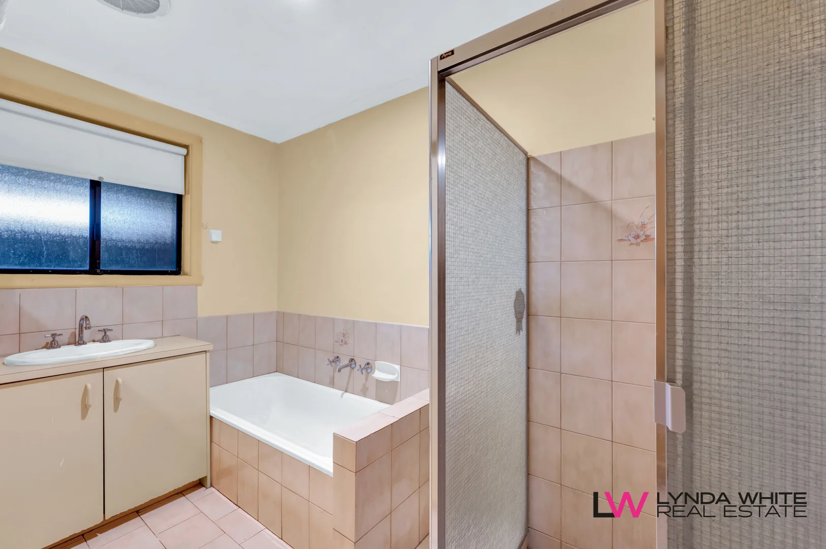 Additional image 10 of 3 Songlark Cres, Werribee VIC 3030