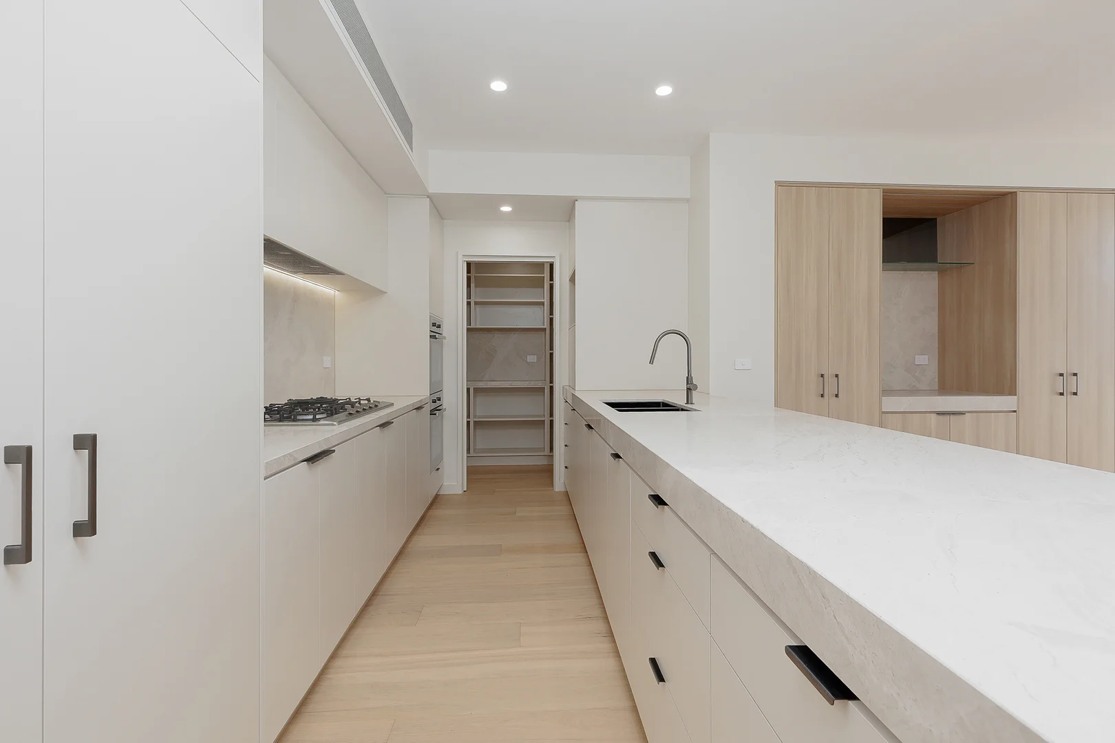 Additional image 4 of 5/2 Ruda Street, Doncaster VIC 3108