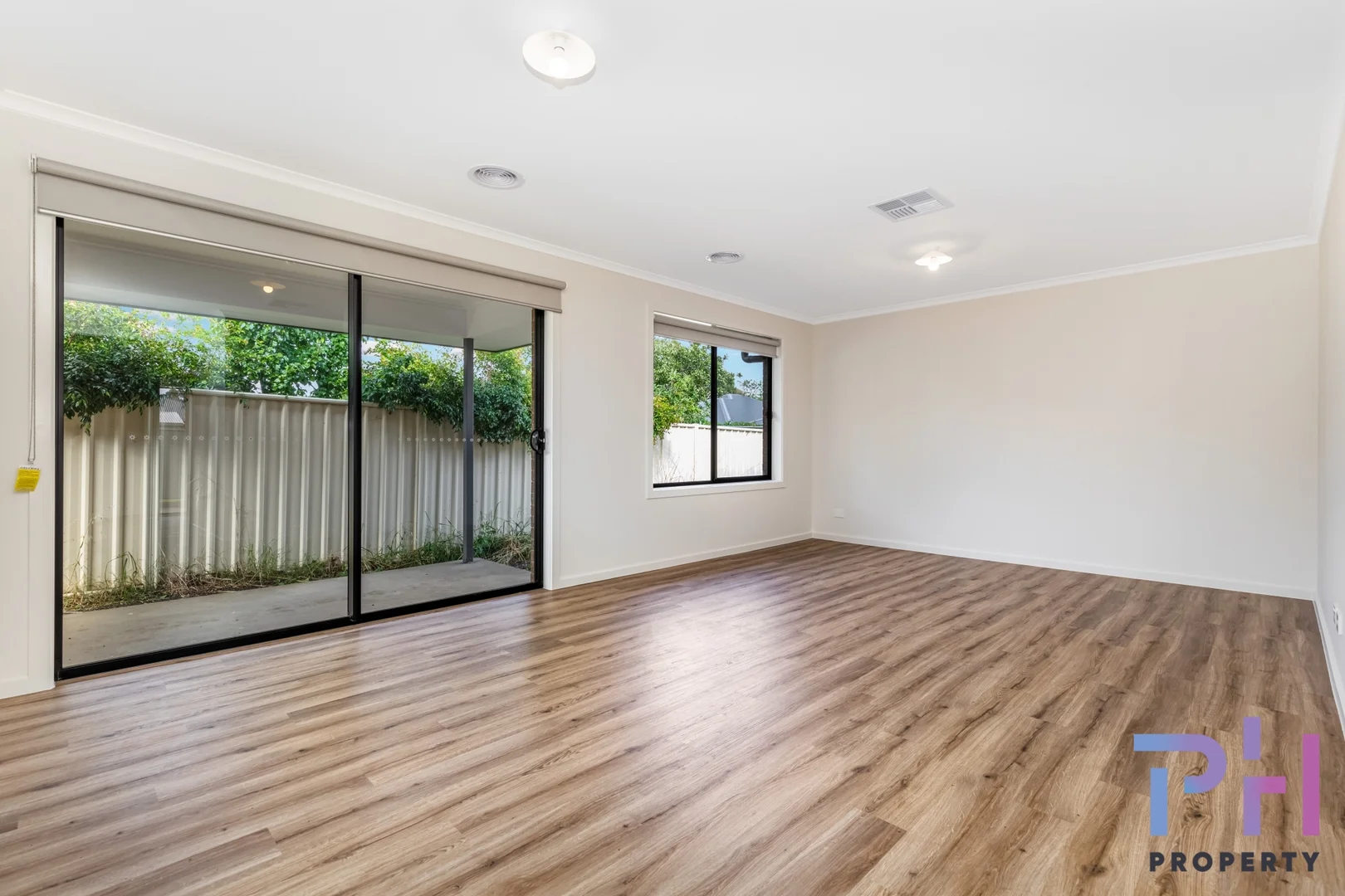 Additional image 3 of 1/76 Taylor Street, Ascot VIC 3551