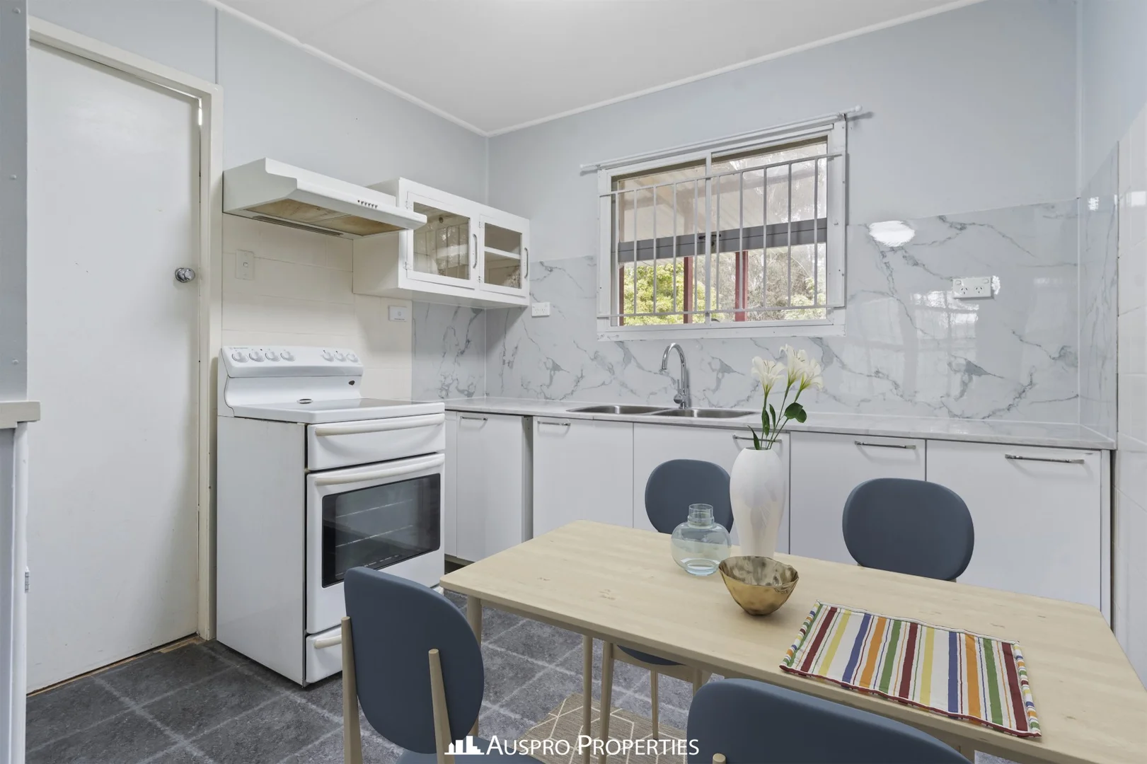 Additional image 3 of 77 Evenwood Street, Coopers Plains QLD 4108