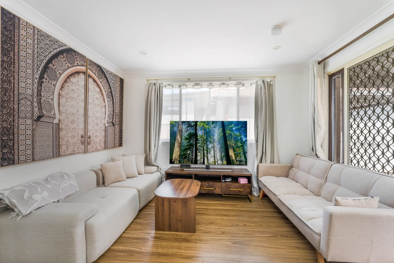Additional image 19 of 8 & 8a Clingan Avenue, Lurnea NSW 2170