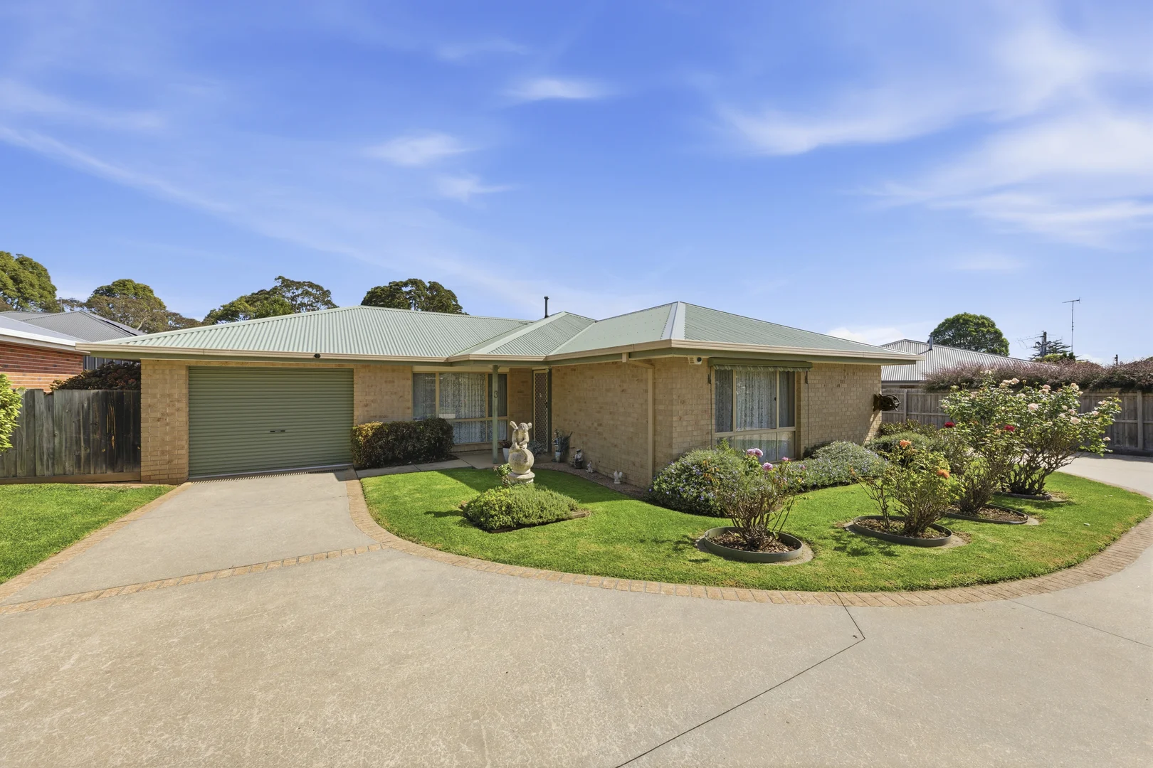 3/165 Princes Way, Drouin VIC 3818 photo 3