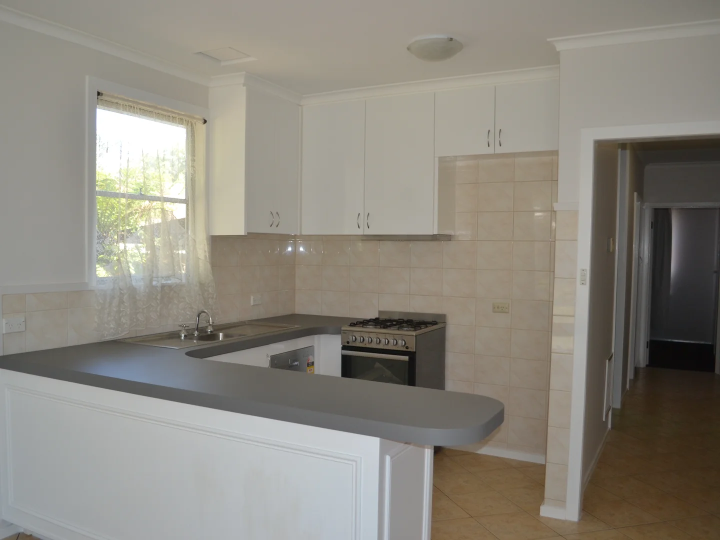 Additional image 6 of 28 Pettit Street, Warragul VIC 3820