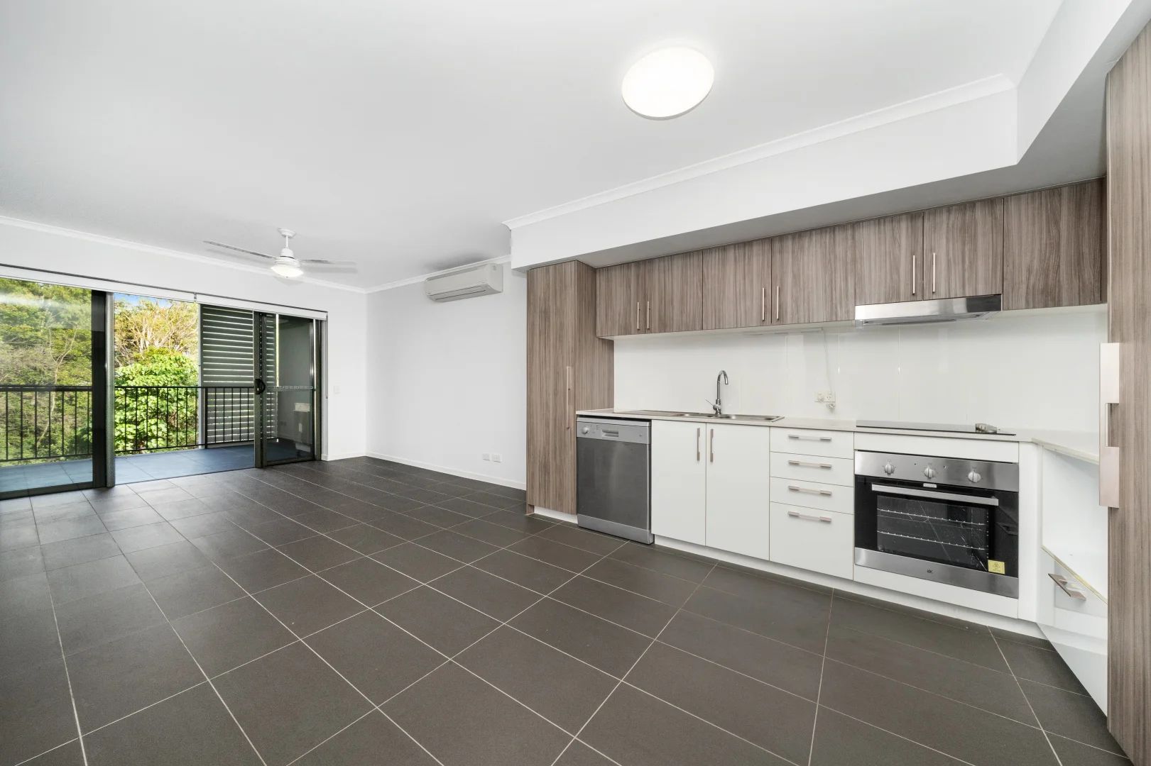 Additional image 4 of 806/281A Riverside Boulevard, Douglas QLD 4814