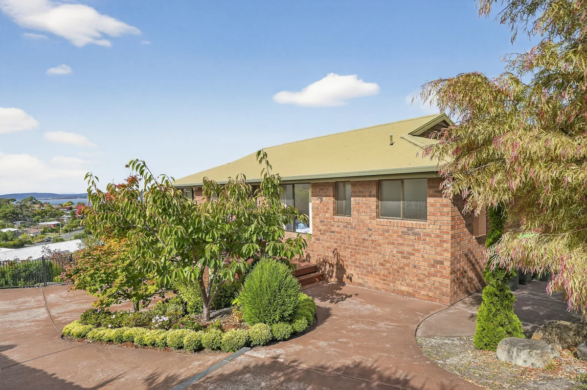 Additional image 29 of 11 Emerald Court, Blackmans Bay TAS 7052
