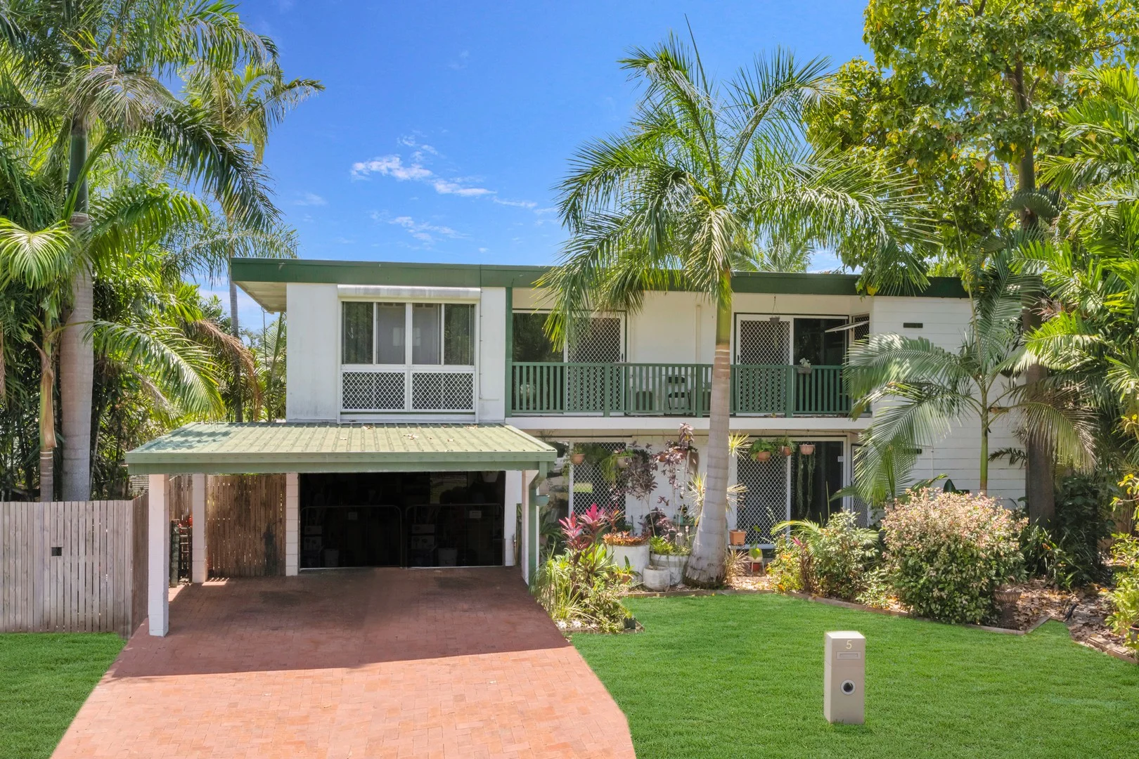 5 Moondarga Drive, Cranbrook QLD 4814