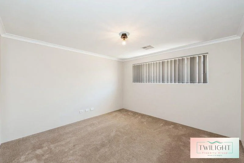 2 Worlington Loop, Meadow Springs WA 6210 photo 4
