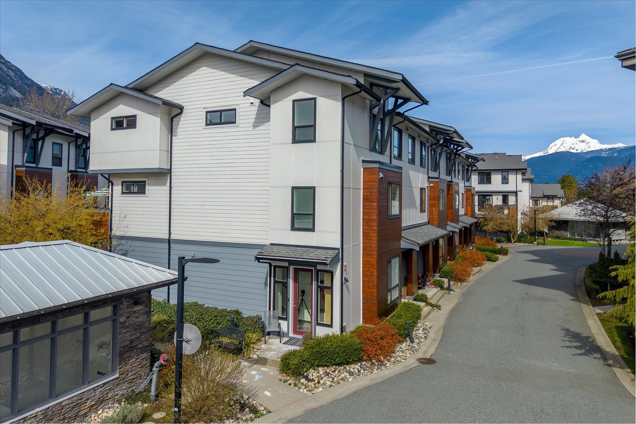 Additional image 2 of 87-1188 Main Street, Squamish, BC, V8B 0Z3