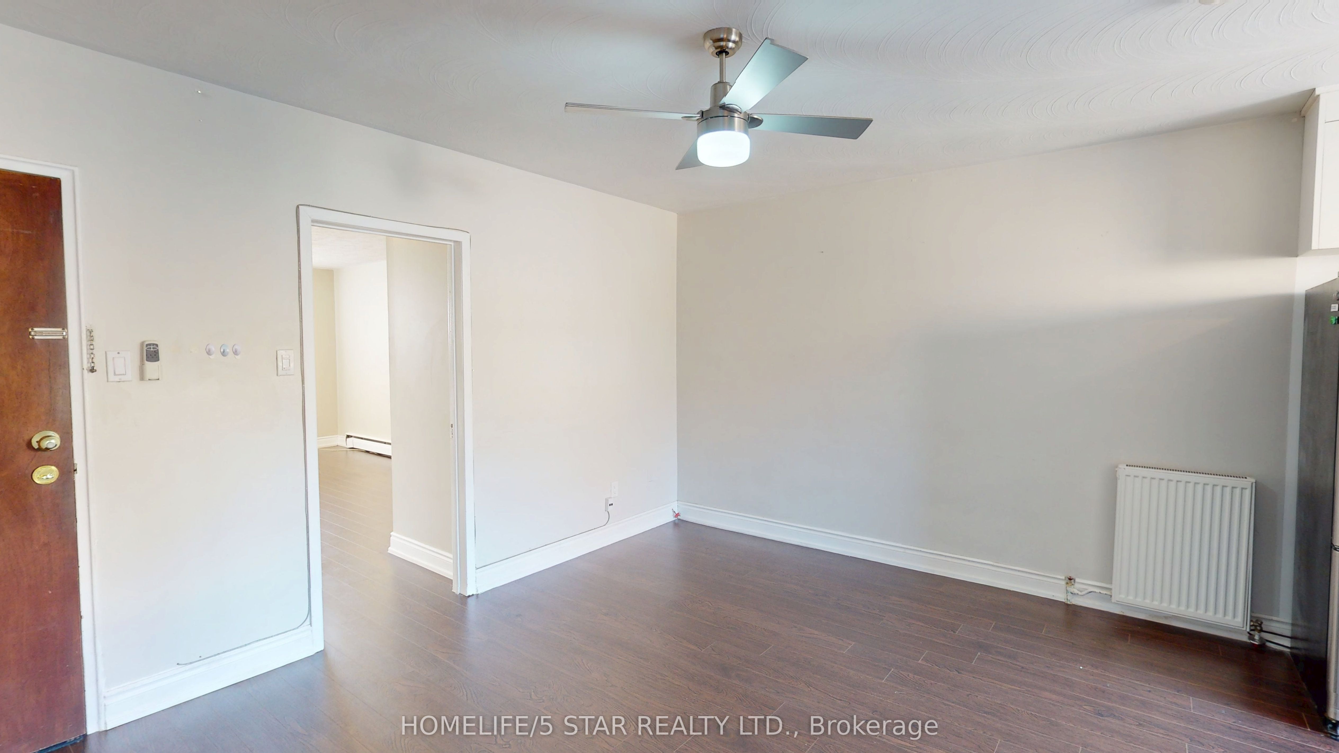 Additional image 5 of 6-52 Waniska Avenue, Toronto, ON, M8Y 1P9