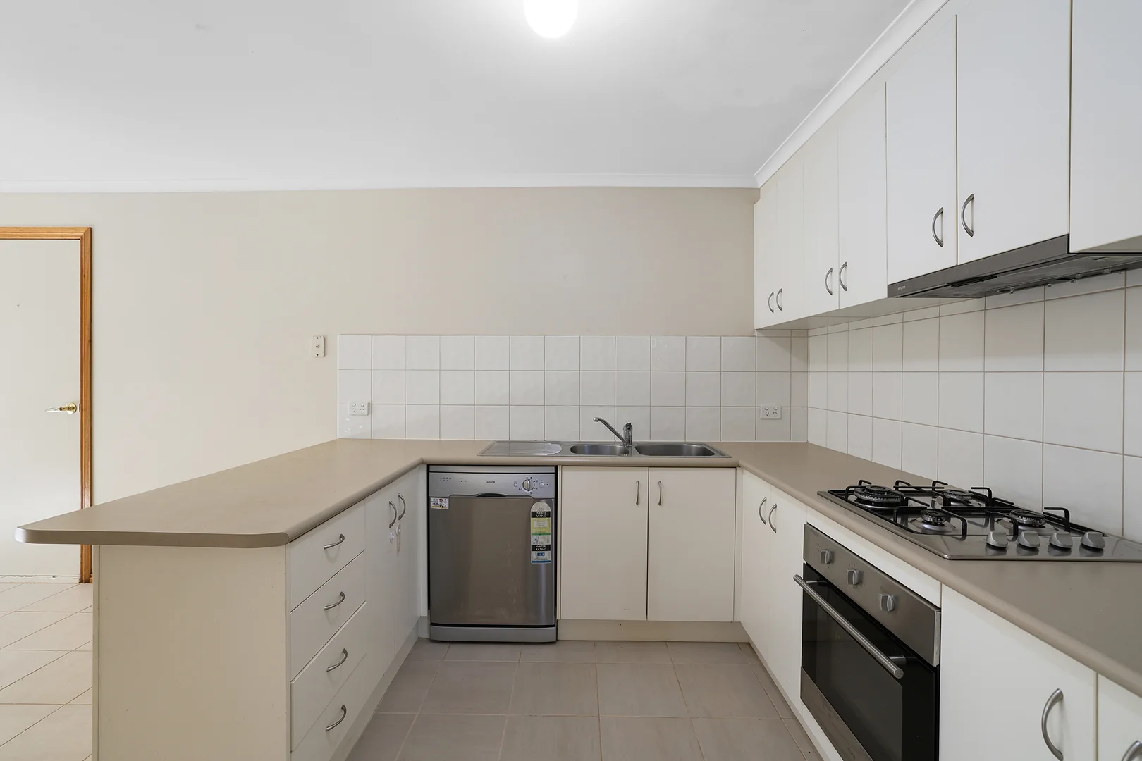 Additional image 6 of 14/6B Hatfield Drive, Drouin VIC 3818