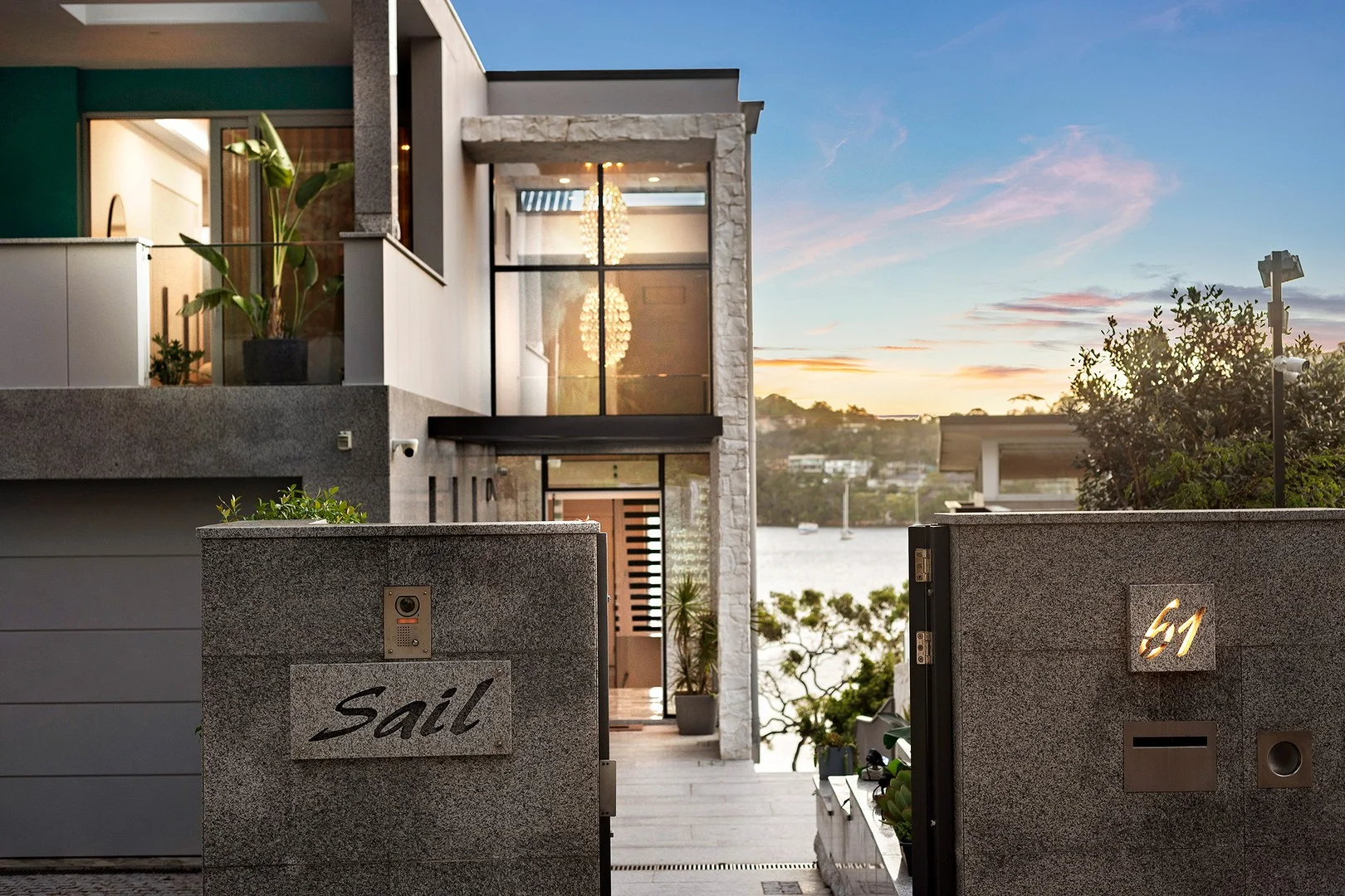 61 Gurney Crescent, Seaforth NSW 2092