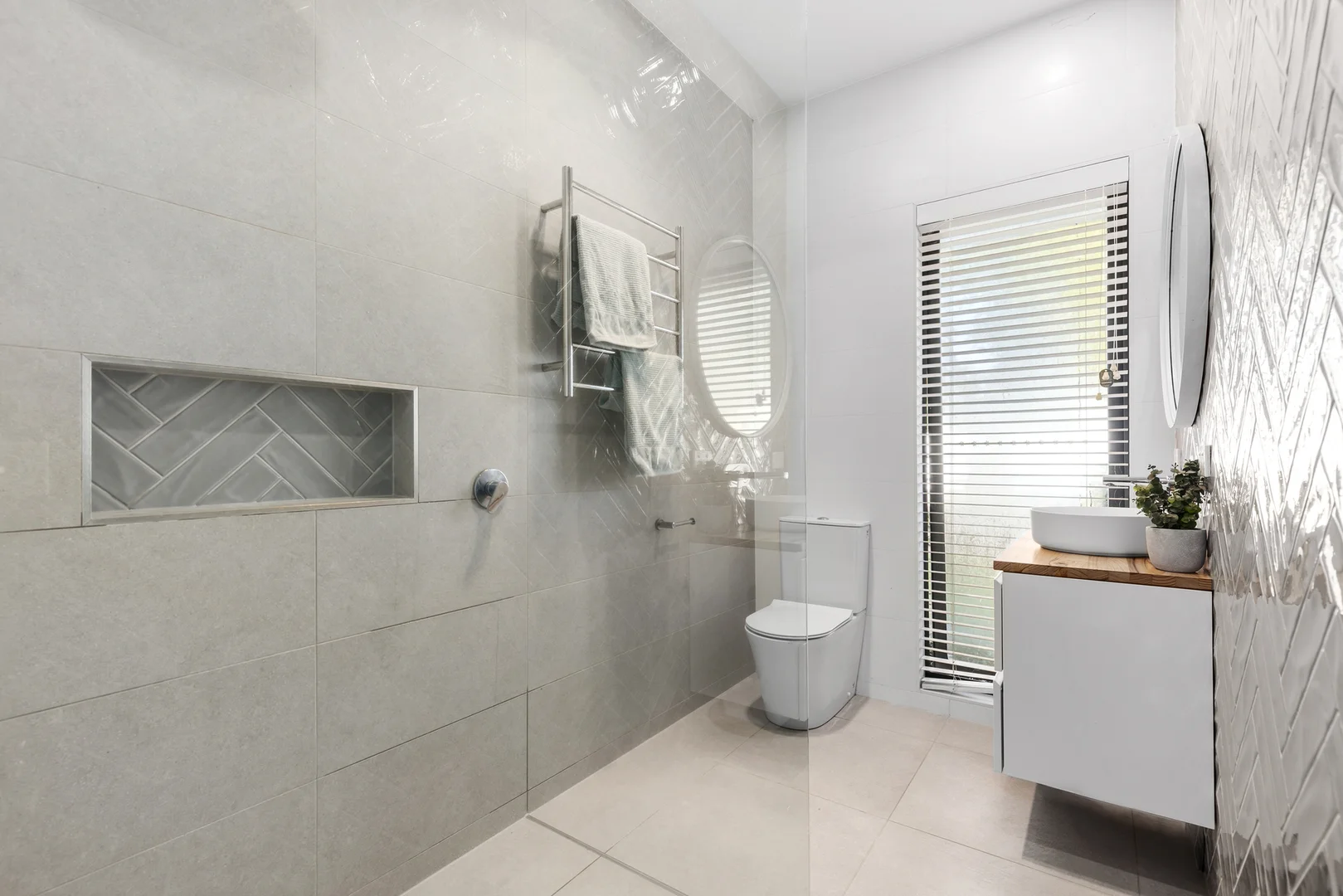 Additional image 8 of 21 Mernda Parade, Belmont VIC 3216