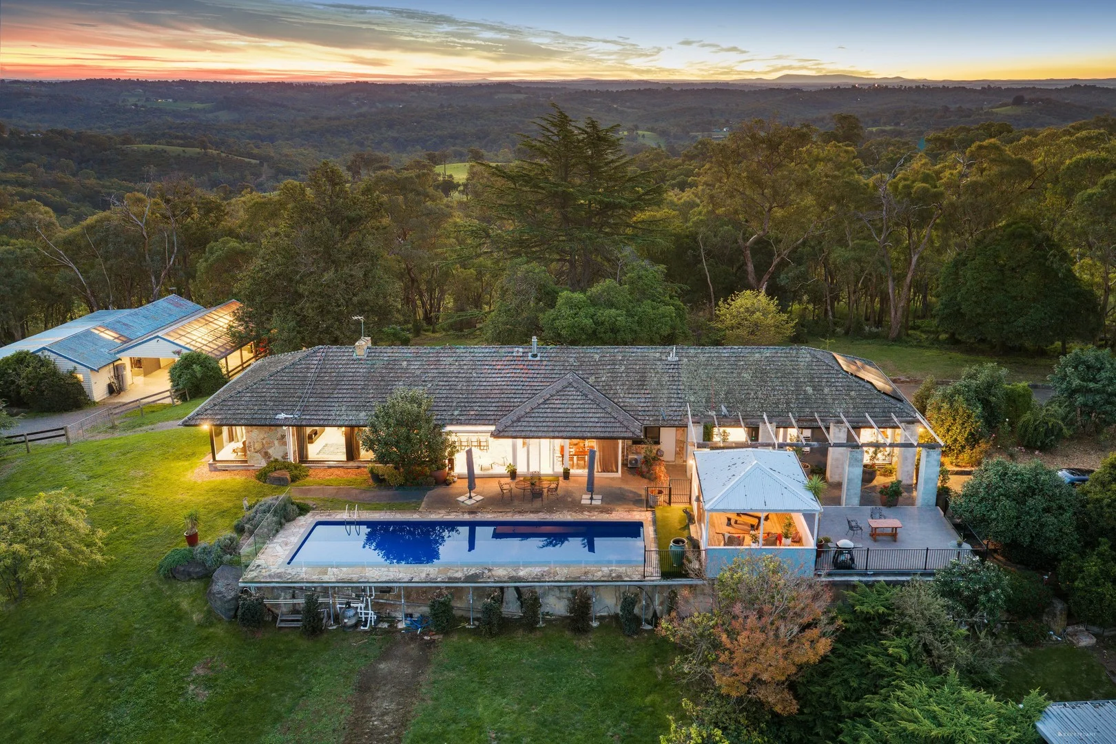 282 Ridge Road, Christmas Hills VIC 3775