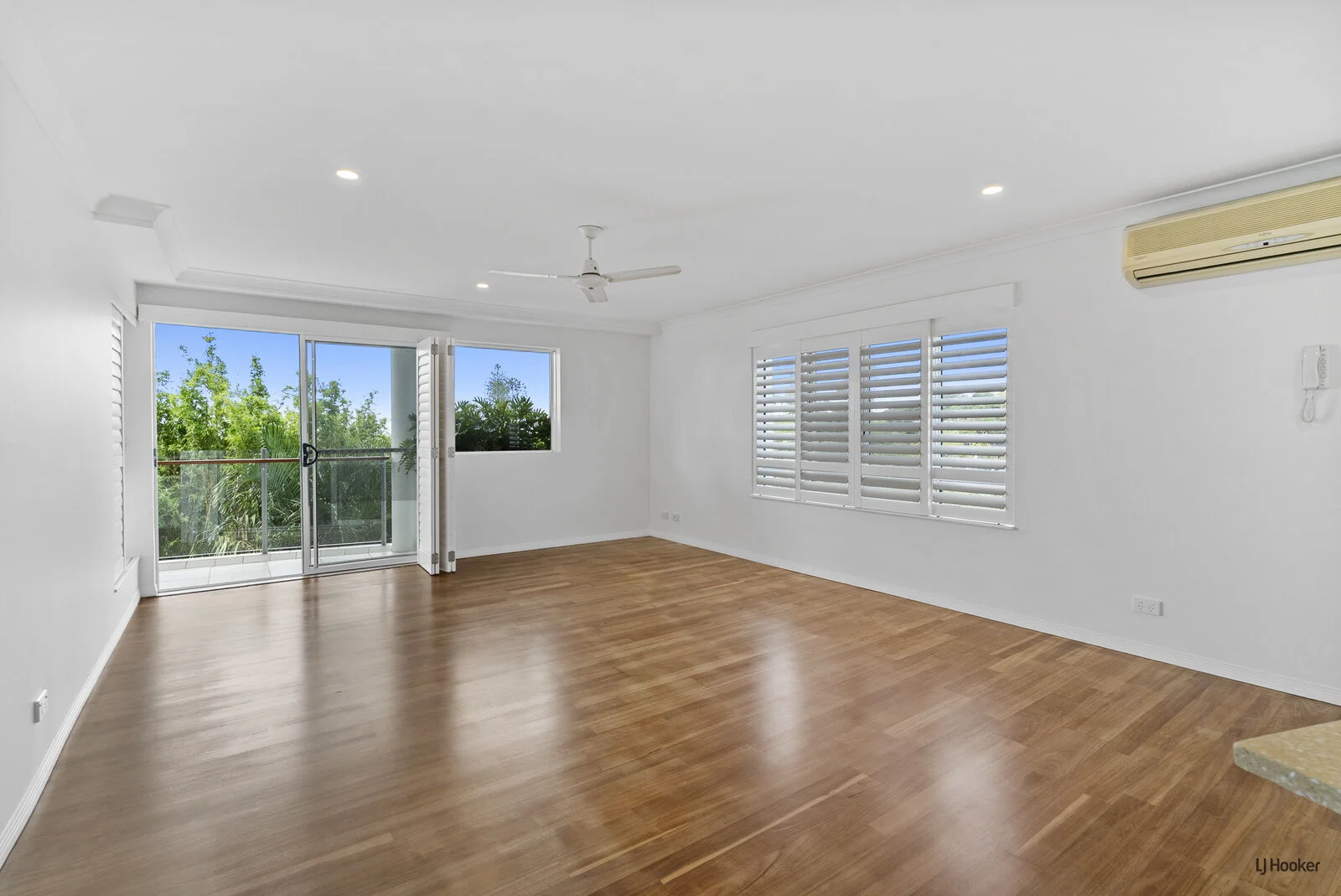Additional image 3 of 4/50-52 Rutledge Street, Coolangatta QLD 4225