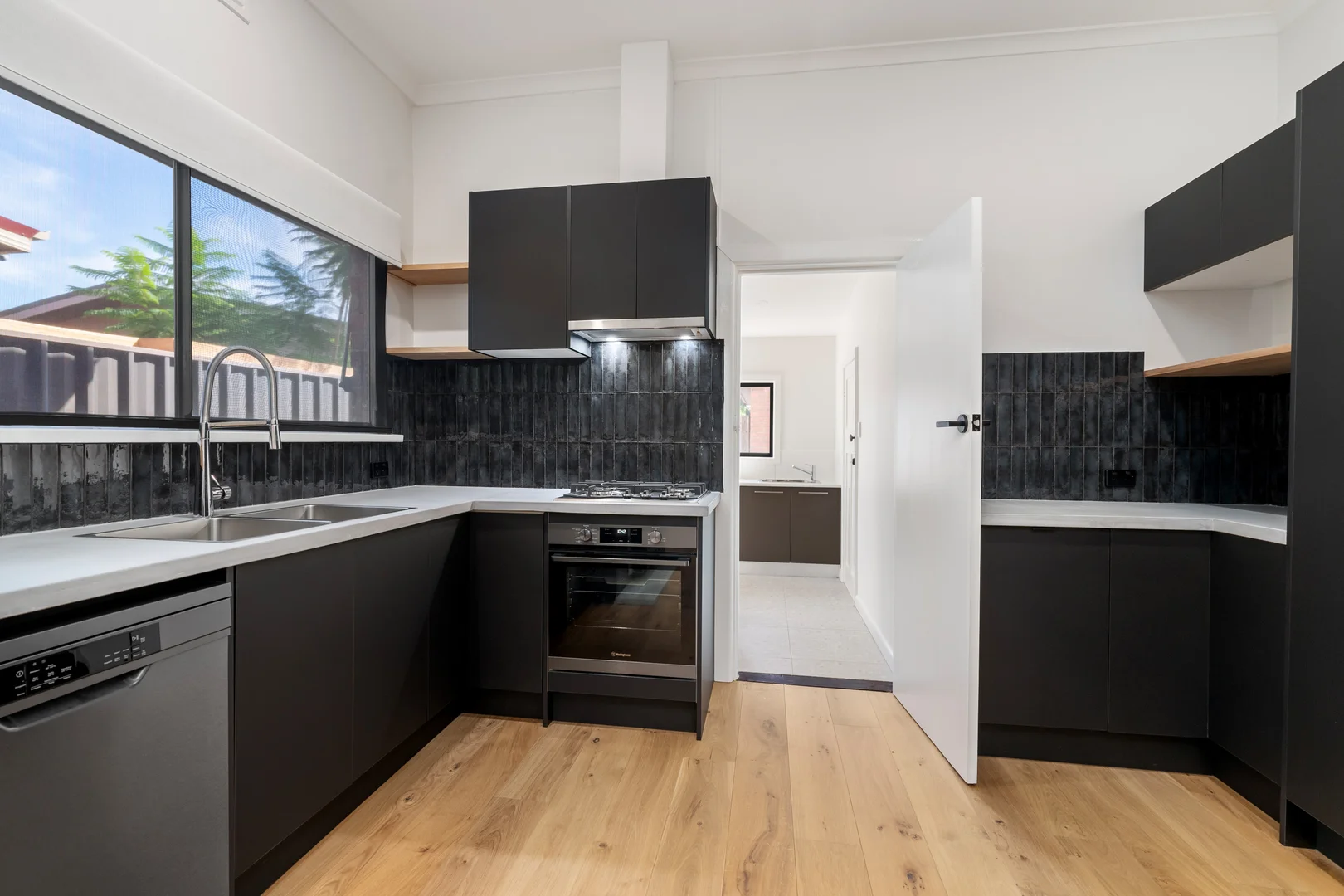 Additional image 12 of 1/628 STANLEY STREET, Albury NSW 2640