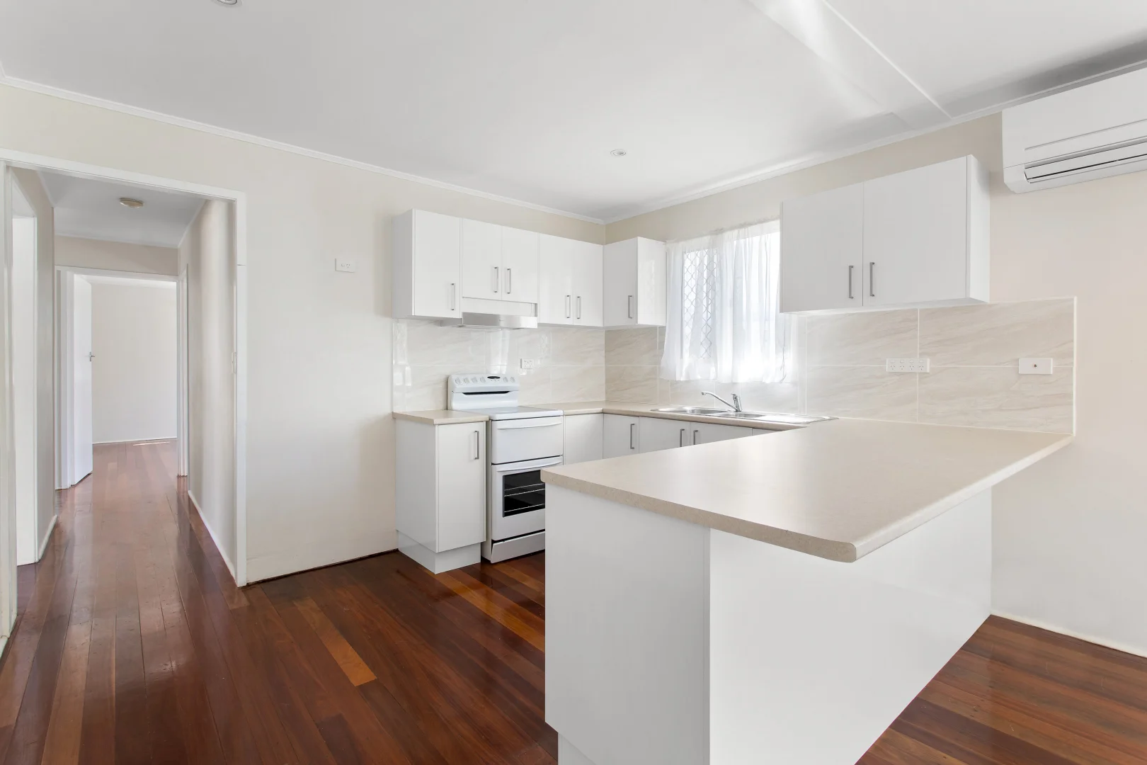 Additional image 3 of 42 Anzac Avenue, Redcliffe QLD 4020