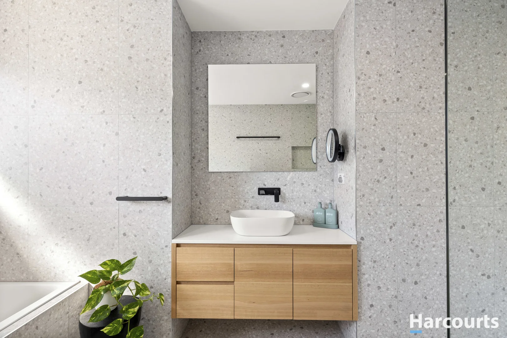 Additional image 12 of 4/9 Howard Street, Warners Bay NSW 2282