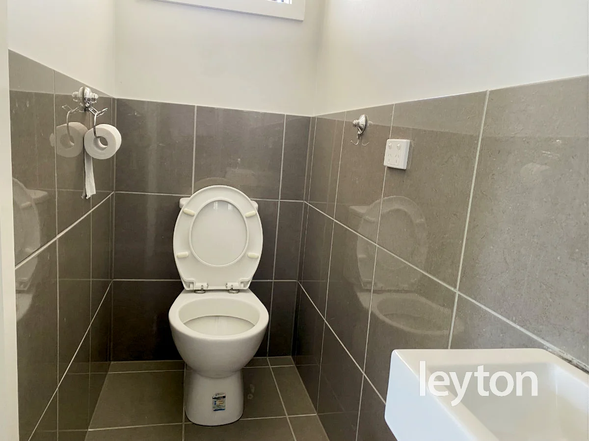 r9/10 Oak Grove, Springvale VIC 3171 photo 5