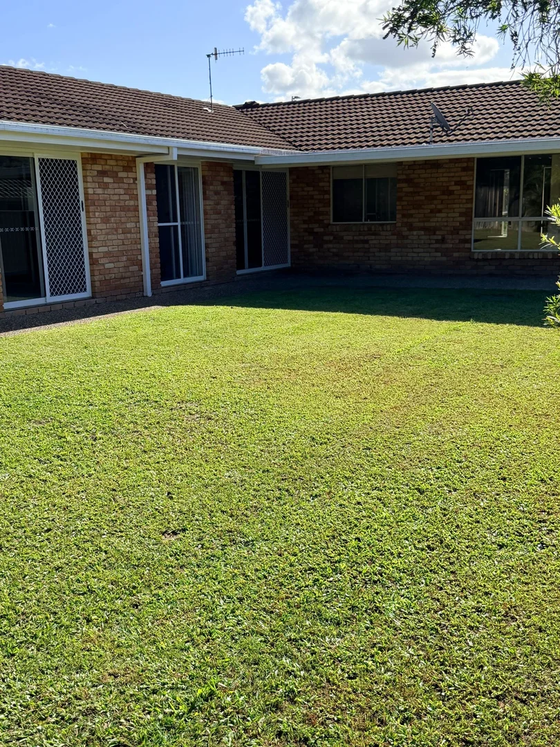 21 Wilkinson Crescent, Currumbin Waters QLD 4223 photo 3