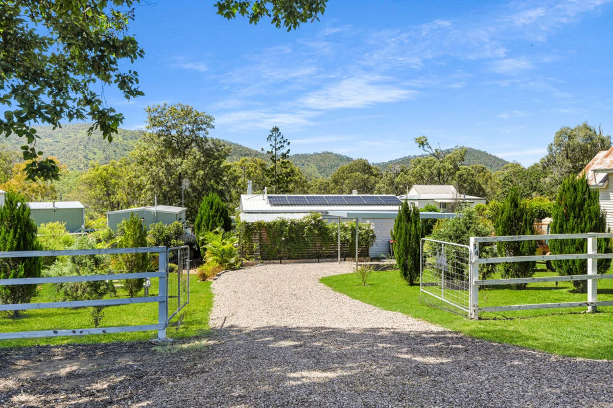 54 David Street, Linville QLD 4314