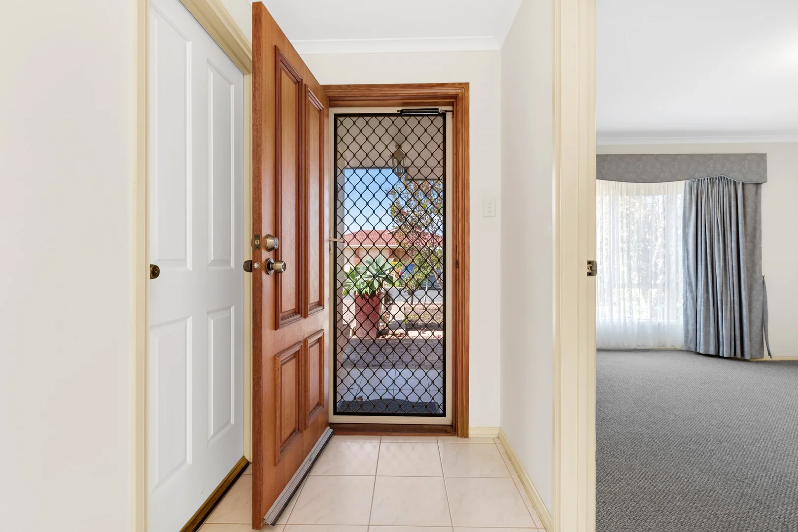 Additional image 3 of 37 Wallace Drive, Craigmore SA 5114