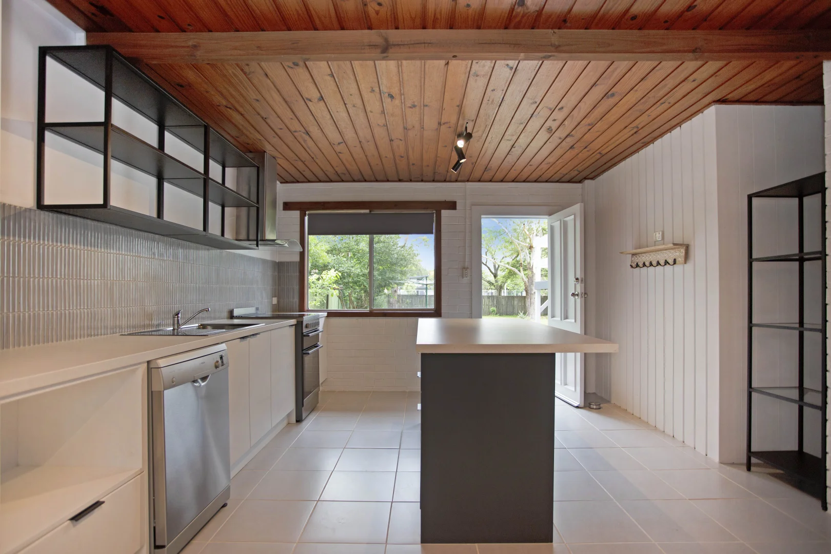Additional image 4 of 2/20 Yamba Street, Hawks Nest NSW 2324
