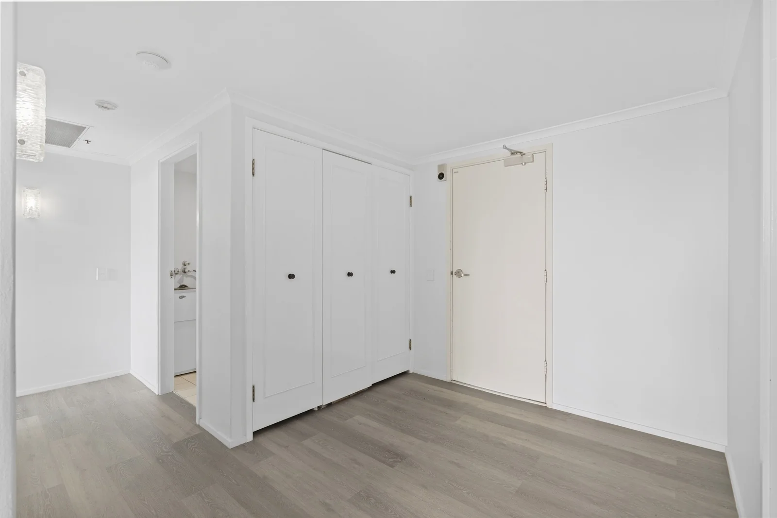 Additional image 10 of 1805/3422 Surfers Paradise Boulevard, Surfers Paradise QLD 4217