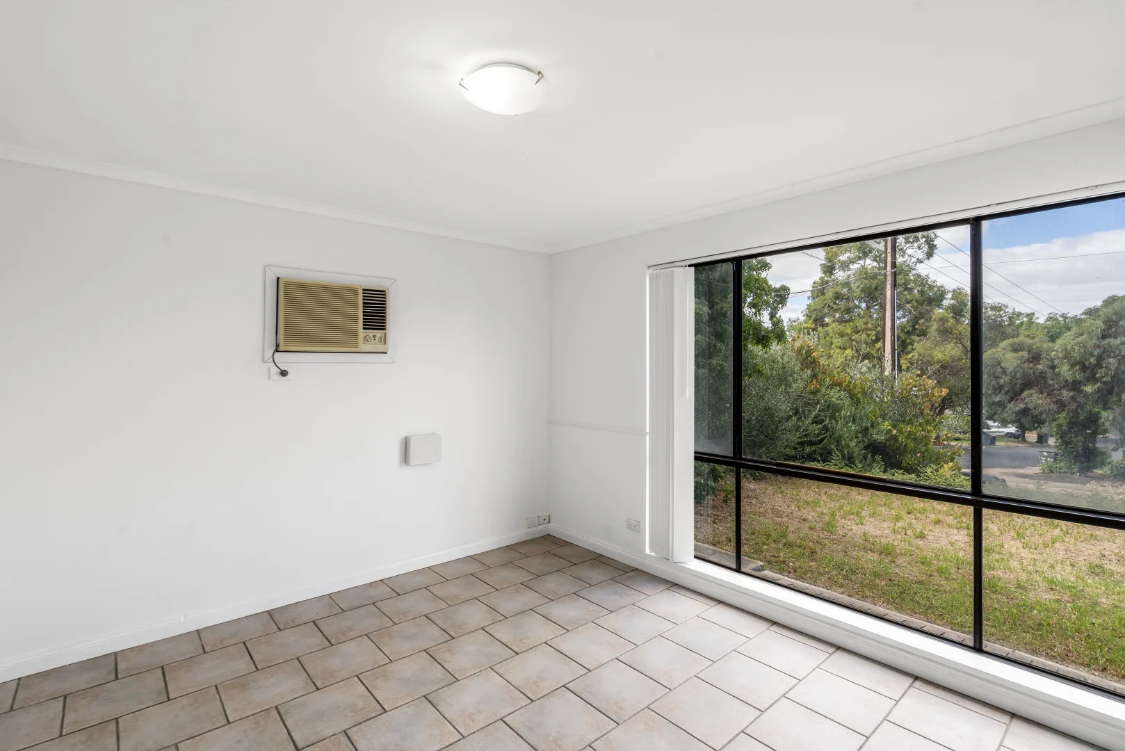 Additional image 2 of 35 Woocalla St, O'Sullivan Beach SA 5166