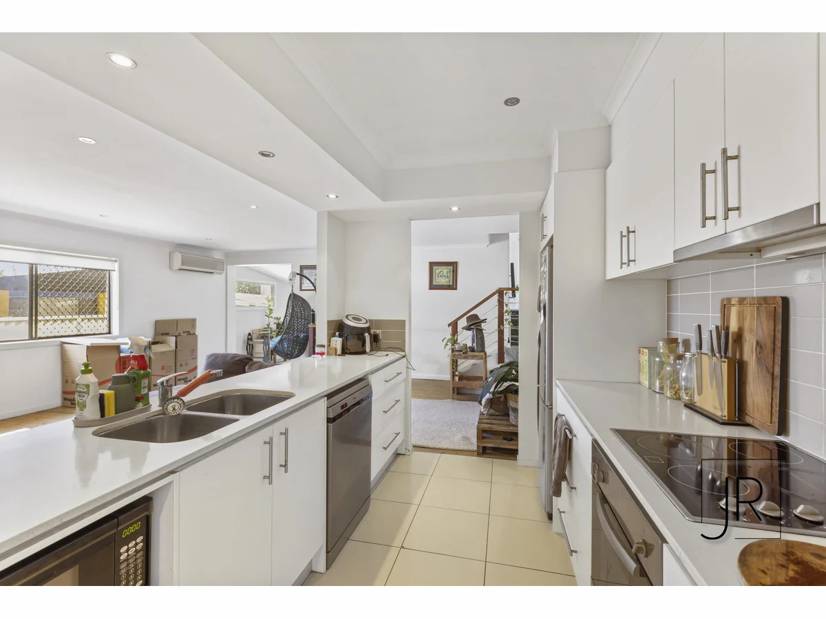 Additional image 6 of 8B Naranga Avenue, Broadbeach Waters QLD 4218