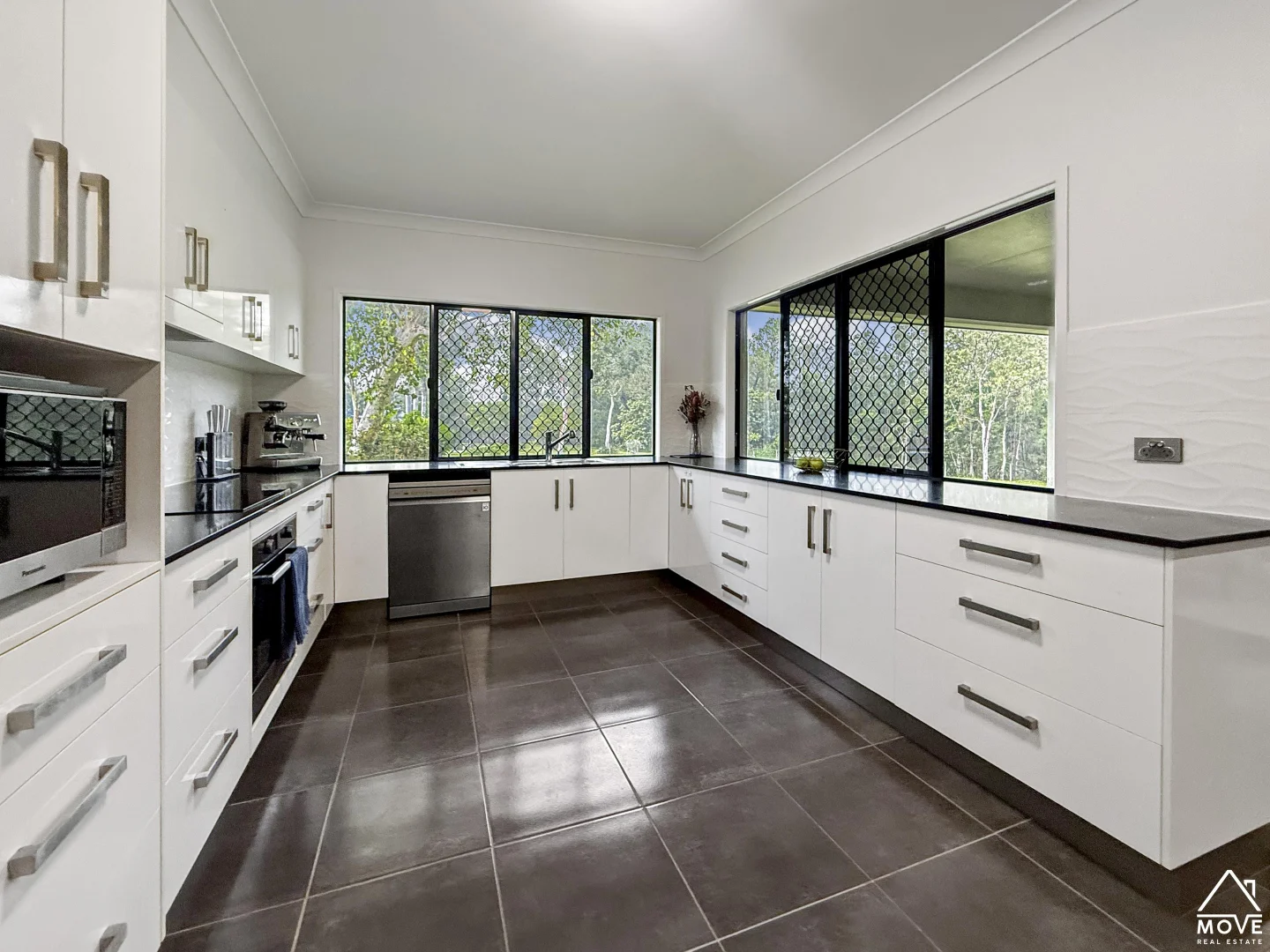 Additional image 5 of 35 Endeavour Road, Bluewater Park QLD 4818