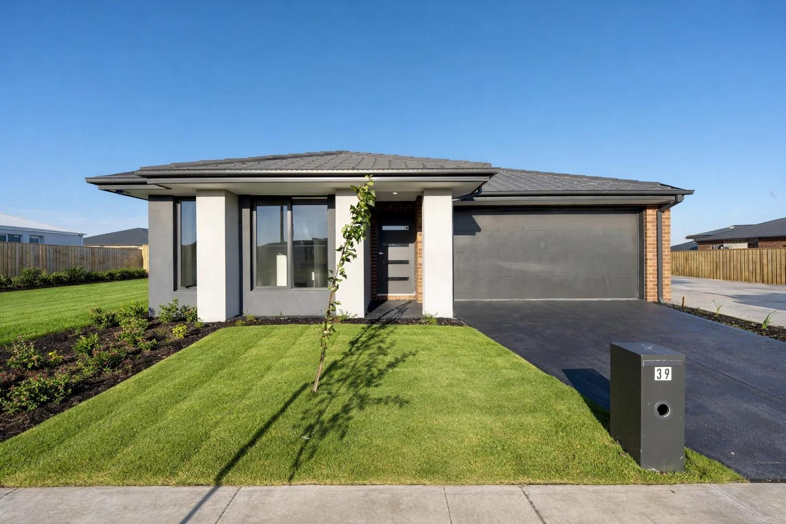 39 Batehaven Crescent, Donnybrook VIC 3064
