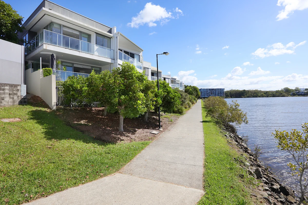 Additional image 31 of 2/9 South Bay Drive, Varsity Lakes QLD 4227