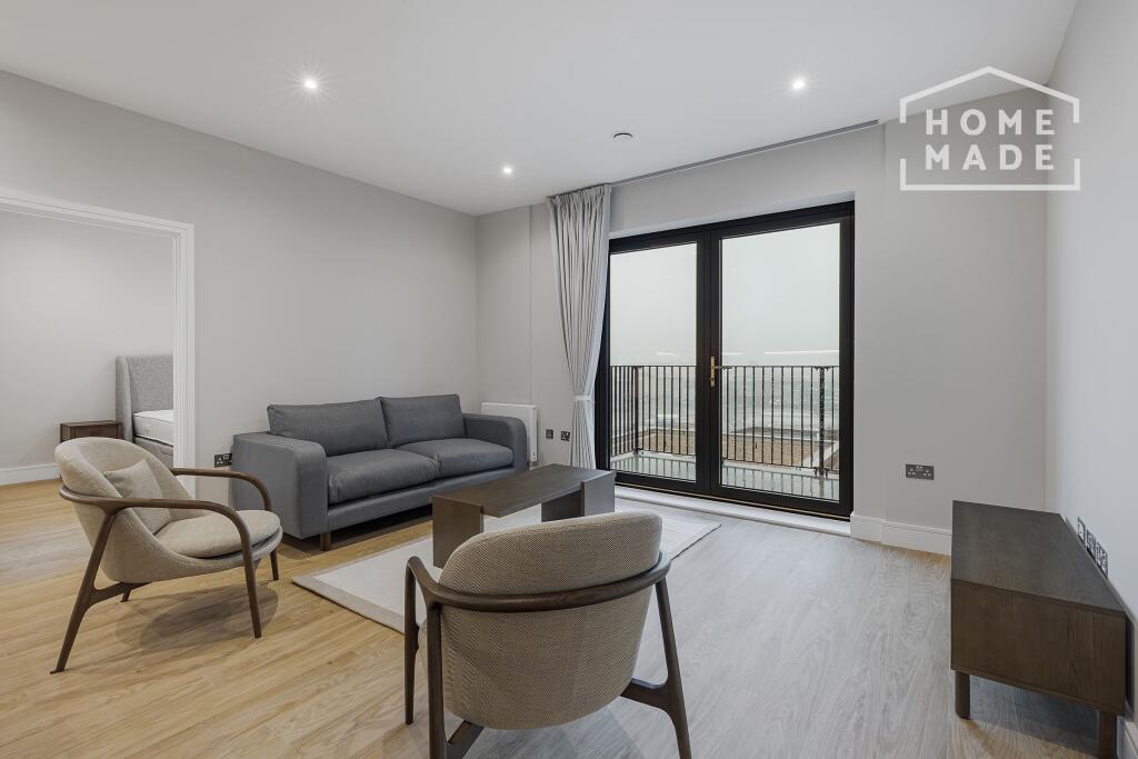 Enclave, Birmingham City, B5 photo 4