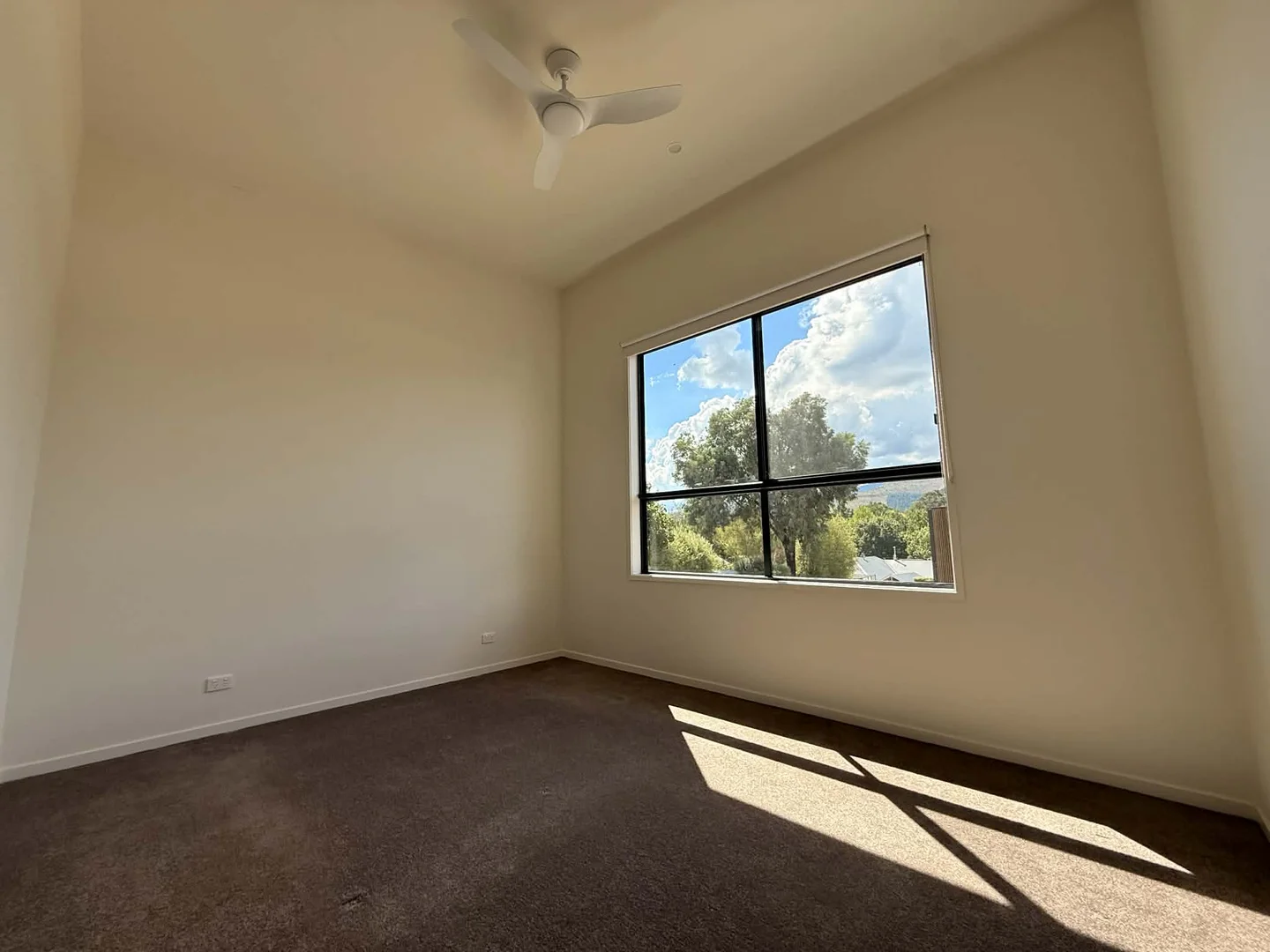 Additional image 8 of 4/2 Lachlan Court, Bright VIC 3741