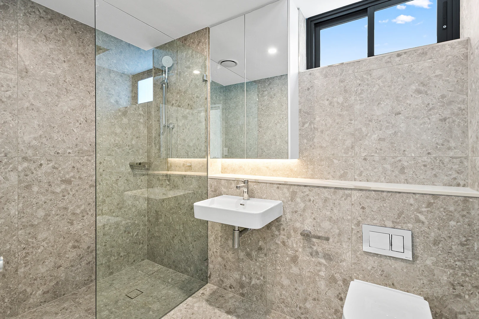 Additional image 3 of 503/35 Kenny St, Wollongong NSW 2500