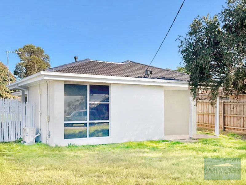 9 Fairbairn Road, Cranbourne VIC 3977