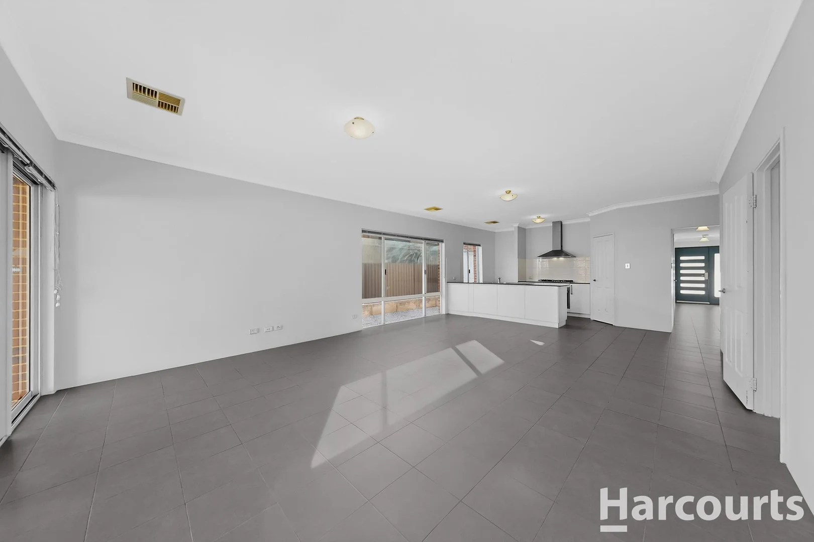36 Perkins Drive, Clarkson WA 6030 photo 4