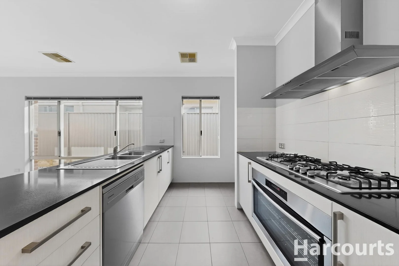 36 Perkins Drive, Clarkson WA 6030 photo 5