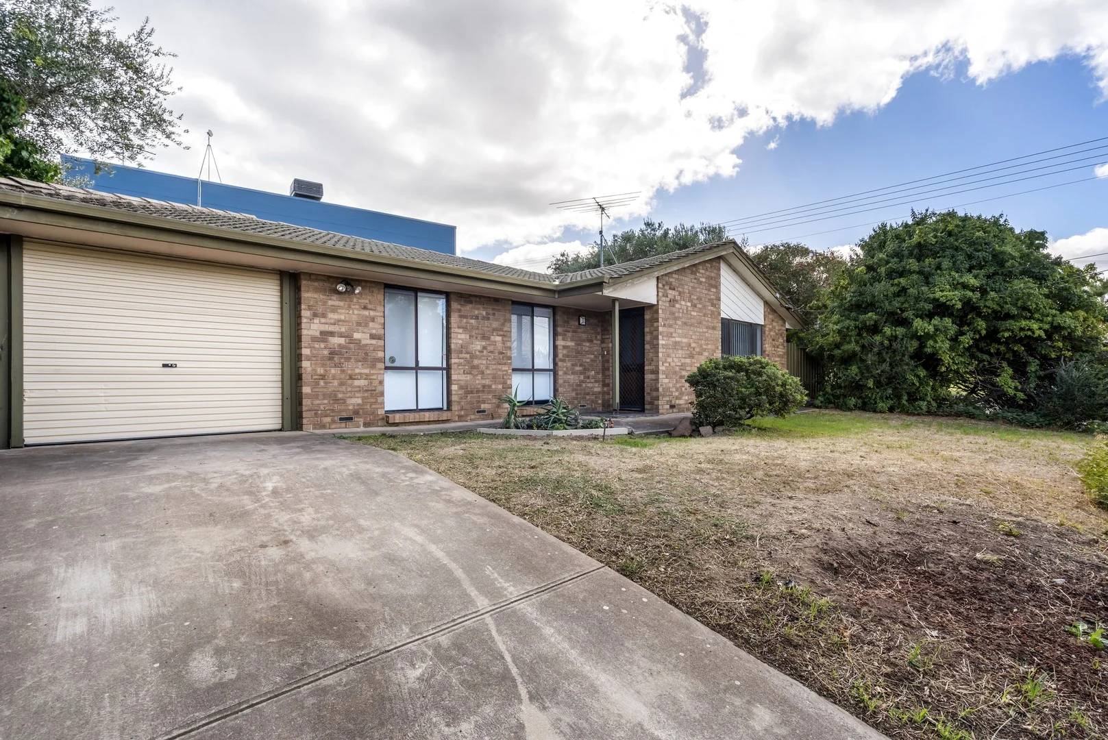 35 Woocalla St, O'Sullivan Beach SA 5166