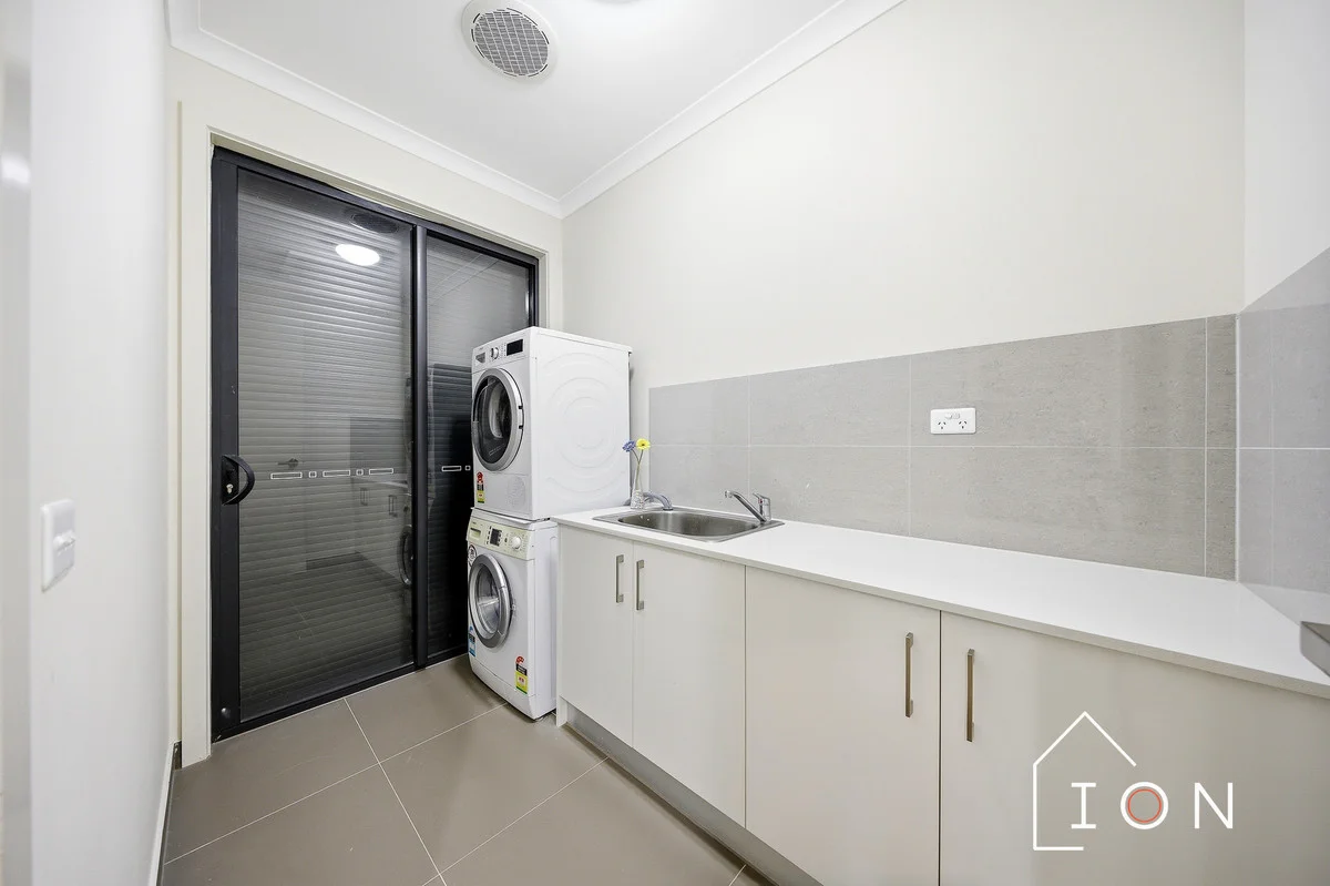 Additional image 26 of 8 Bluebank Avenue, Clyde North VIC 3978