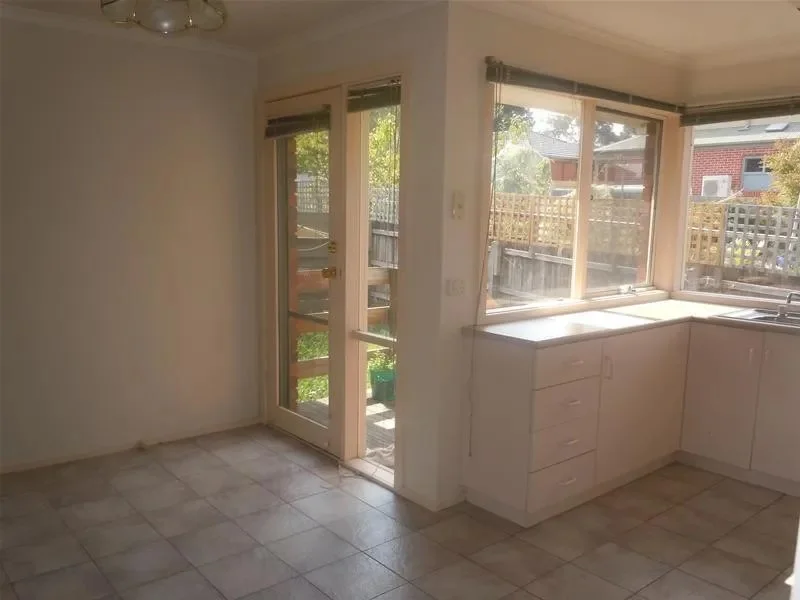 Additional image 4 of 2/129 Canterbury Road, Blackburn VIC 3130
